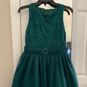 Girls dress size 16